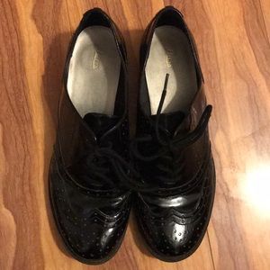 Bass patent leather oxfords